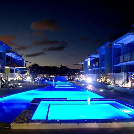 Ramada By Wyndham Харві-Бей Зручності фото The pool at the Blue Sky Inn